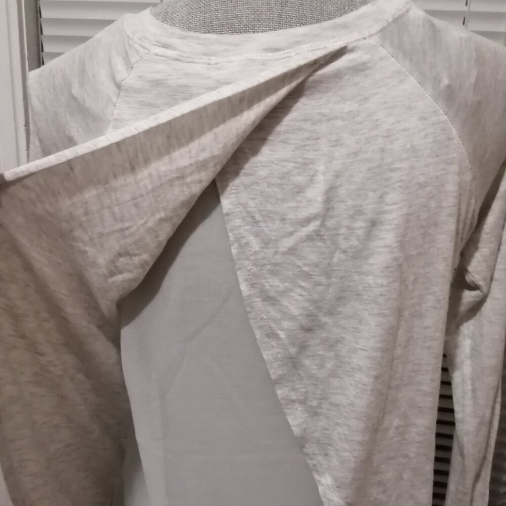 Long Sleeve Raglan Top with Back Feature - Picture 3 of 6